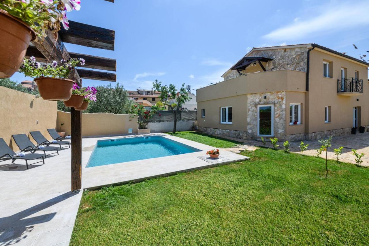 Holiday House Boky Vodnjan Exterior photo